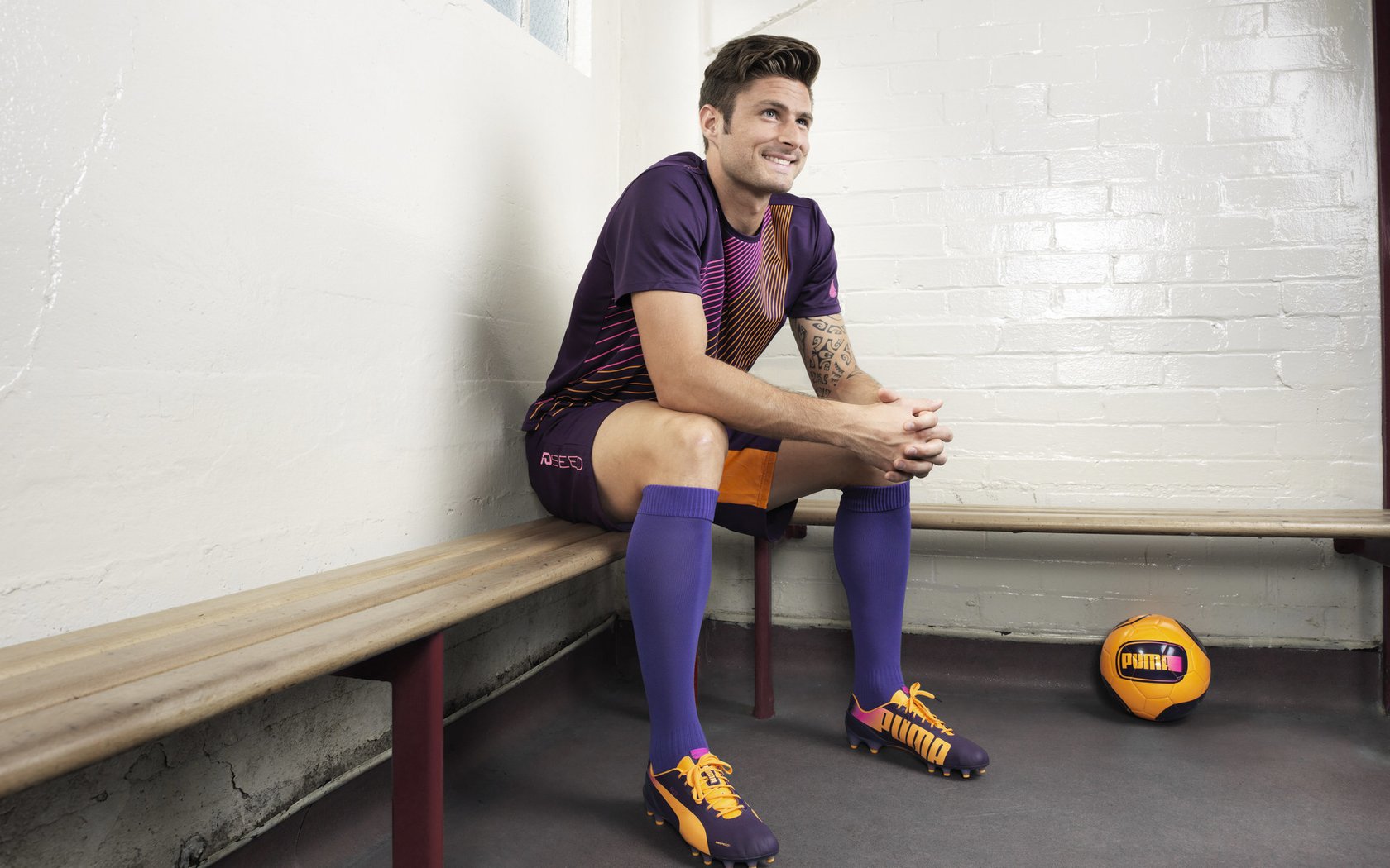 英超逆转奇迹，精彩瞬间闪耀比赛全场，英超爆冷夺冠